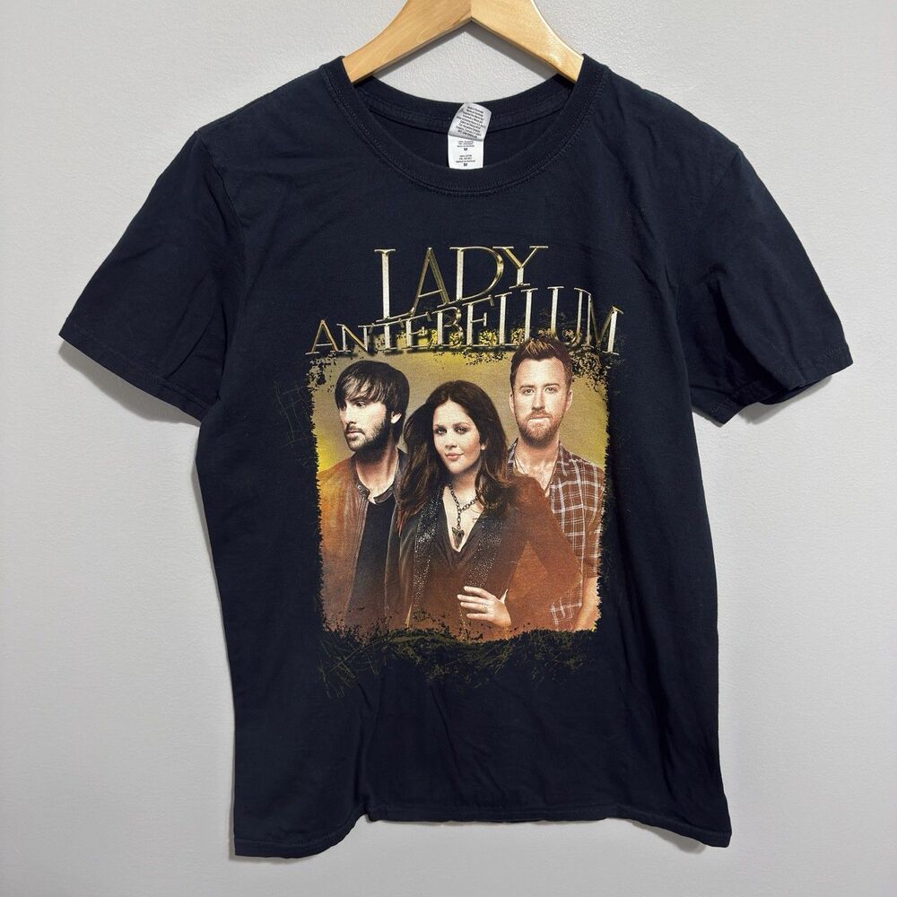 Lady Antebellum 2011 Tour Short Sleeve Gray Graphic T-shirt Men’s Size Medium